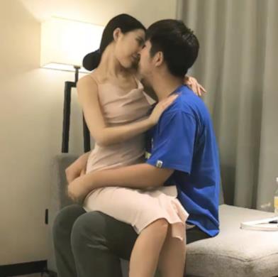 （小宝寻花）蓝色衣服数钱再续前缘