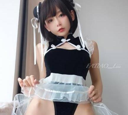 微博写真女神《发条少女》迷之呆梨