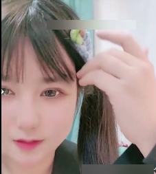 社保姬-00後清纯双马尾妹子制服诱惑