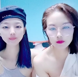 字母圈素人母女+妈妈指教女儿全程露脸诱惑