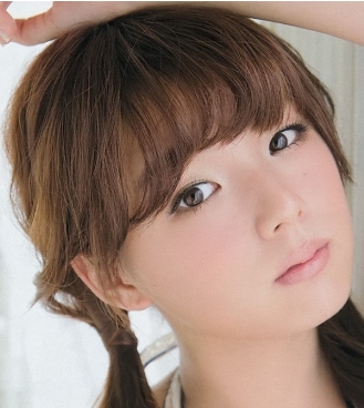 岛国写真女王《筱崎爱》擦边艺术照