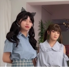 天美传媒《万静雪》《沙美辰》TM0107鬼父上下卷