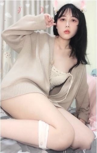 首发清纯系《小小》