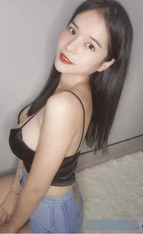 网红巨R妹《pimnalin》日常自拍onlyfans早期直播小礼包