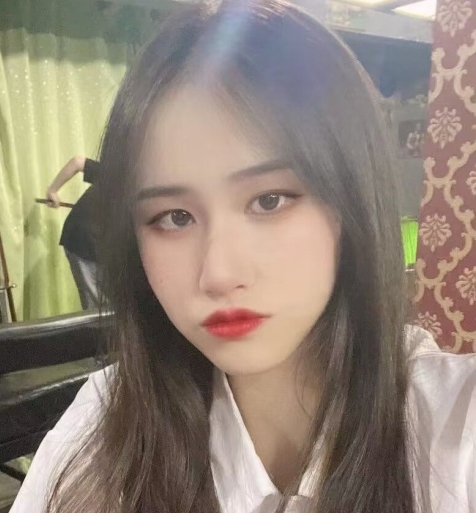 高颜值反差学生妹《薛翊宁》图影泄密流出+[13v+246m][百度盘]