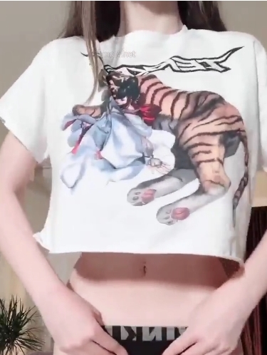 户外任务达人《maoyao》露出自拍