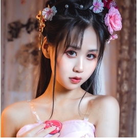 高颜值网红擦边汉服大合集