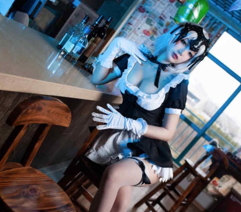 与虎牙美艳博主一起展现一米八的大梨子，尽情享受猫耳合集的魅力