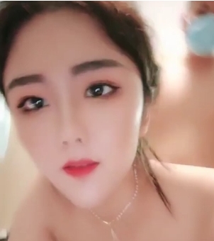 超大玉兔网红的线下密会