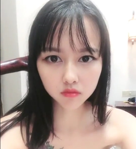 精选00后妹子学妹四人游多人运动无屏障运动某处视频