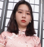 美女Yiyi展示性感灰色丝袜脚丫视频1V+3.43G