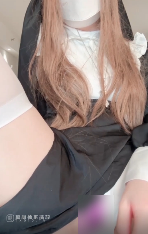 转载搬运福利姬小晗猫喵wink修女1v+122M百度盘