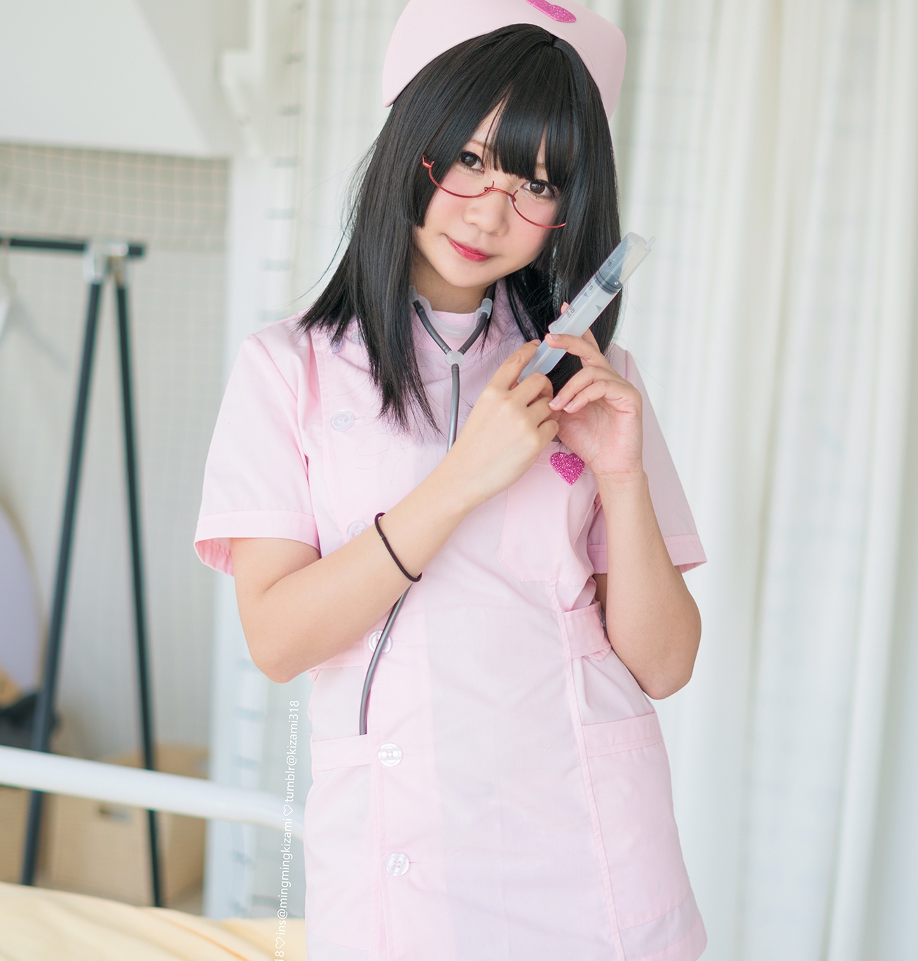 神级COS有尺度微博网红铭铭kizami私人定制美腿合集