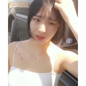 儿子直播时爸爸跪口深处释放女友，视频大小283M