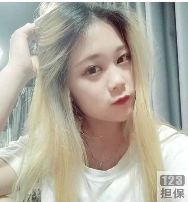 女神希妹的私拍美足合集