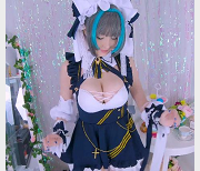 微博网红美女COS碧蓝航线柴郡，销魂视频展示身材和嘴艺