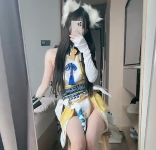 超嫩网红女神-anbaby，私拍曲线身材视频共58V，801M