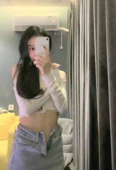 小妲己野尤收费房1v604m视频合集，永久链接，兄弟求价格诱惑