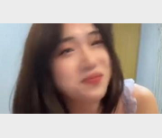 漂亮伪娘TS用嘴画面弟弟肛J视频-1V-920M-7分