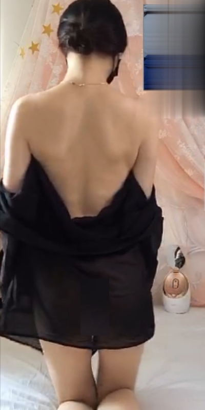 花椒大主播乖乖小仙女一小时一对一视频3.22G