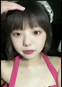 李月自拍视频曝光：青春展示，时长3分钟，精选S货