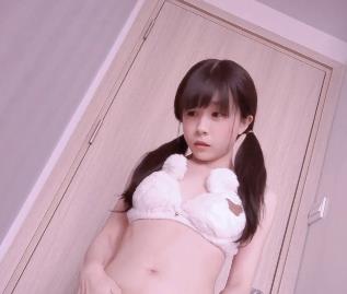 迷人大宝贝教室肛S视频46分钟，作者自拍，下载观看