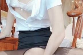 视频精选女神小仙：美腿曲线诱惑，青春气息令人心动