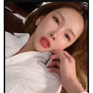 马来西亚DOTA2电竞主持人Gatitayan自拍图集CC，身材完美N子遐想