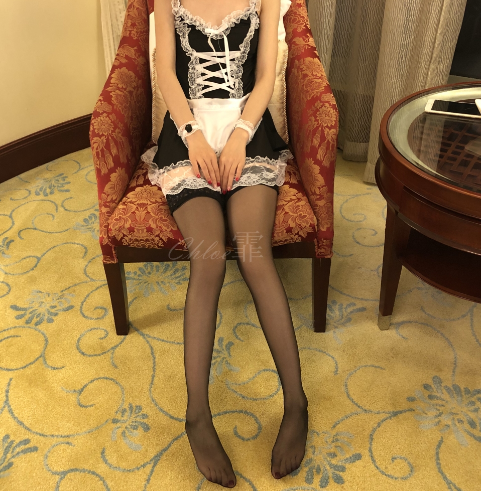 霏霏私拍27张丝袜美腿视频27g，惊艳收藏chole霏霏