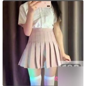 孤单的邻居妹妹：心事无处倾诉