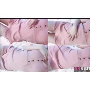 粉色恶犬图案毛衣