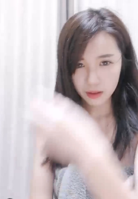 甜美妹子菲菲：38g直播合集震撼上线