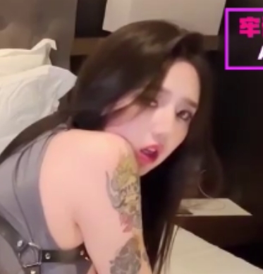 Chloe反差婊Vlog：光“阴”漂亮馒头指教，有趣丝袜某处全收录