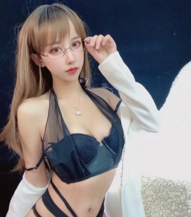 清纯萌妹喵星岁酱尾酱绝版合集，视频大小不一，每个都让人回味无穷