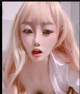 超颜值萝L女神《小鹿丢了》10V50P，2.2G视频资源，自拍时长9分10秒