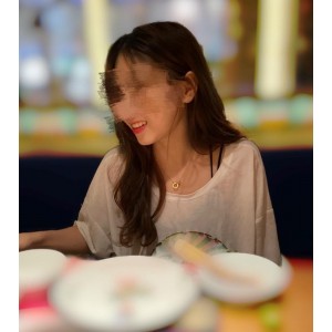 迷人小嫂的神秘弹收藏：惊人视频展示