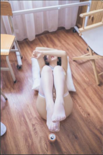 虎牙爆红半糖小姐姐私人专辑