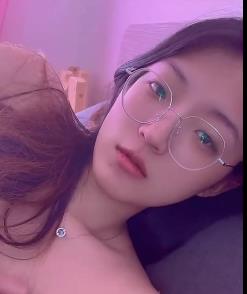 性感眼镜妹图集作品，学生主角人气爆棚，视频数量惊人