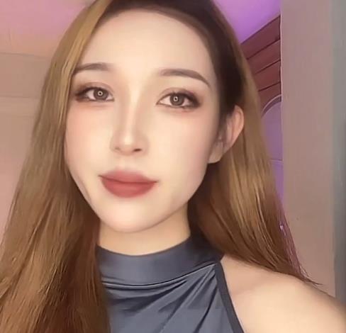 疯狂抖音新篇：小三儿，新增高质量美女主播[143V4.4G]