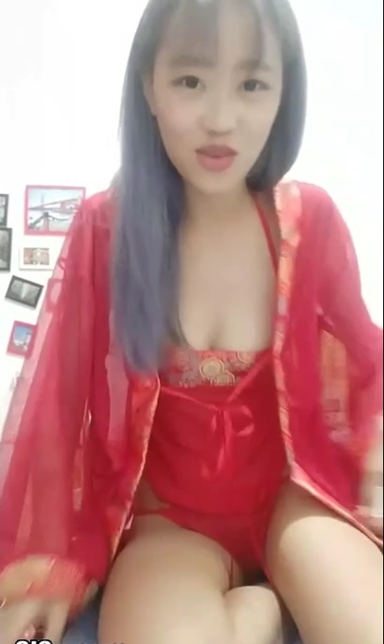 古装女主播肚兜暴力进入视频188M，百度云存放