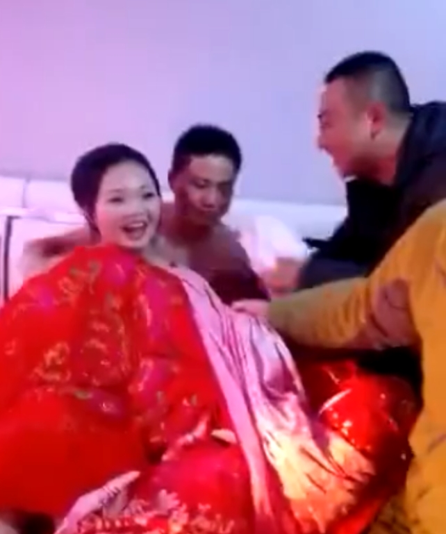 农村闹洞房小合集：nv+600m视频大放送！