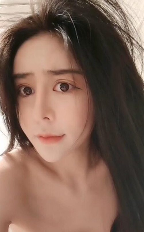 “夏娃主播：美丽精选视频，汁多非骚下载”