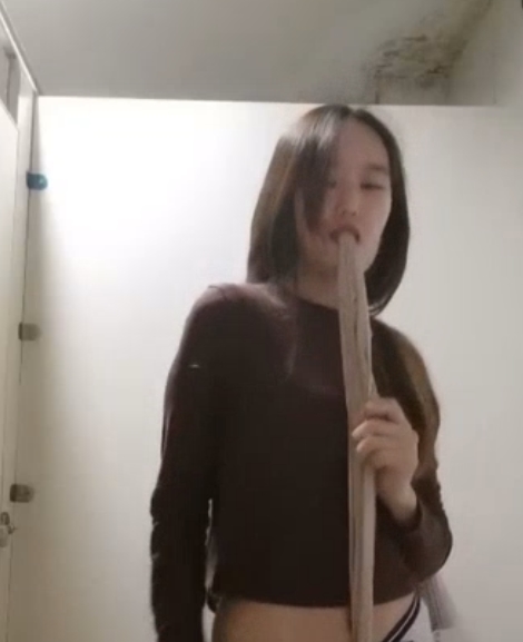 厕所战神雪儿粉15.6G合集：林柯彤的专业与才华