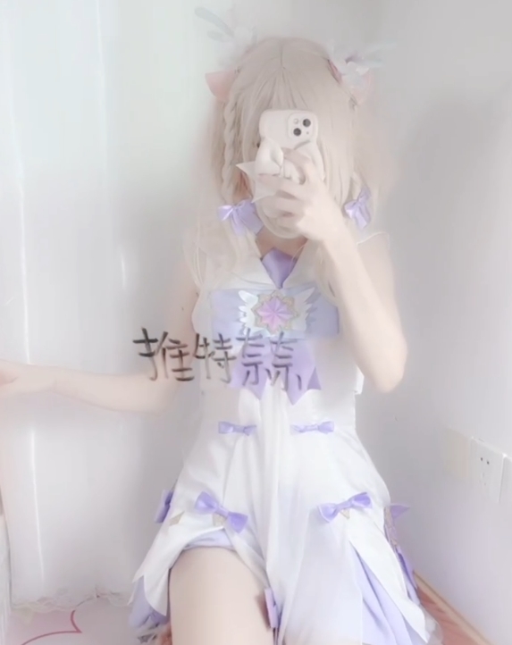 小灵酱：百度ED2K福利姬，205个视频20v2g，收cang+du家珍藏