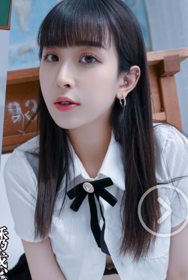 黛娜：优质妩媚清纯黑色蕾丝性感内衣诱惑117P1V618MB