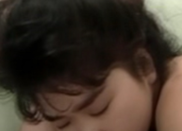 昭和大罩杯美女铃川玲理：手机问题导致资源稀缺，求片者热切期待