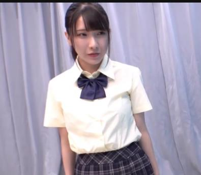 《岛国魔镜号：颜值学姐猜男友》1.4G视频，女主猜对有奖，错了就下水道