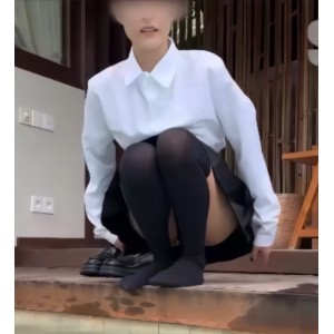 长腿反差女神水冰月：百度ED2K收藏高达292，4K画质无屏障进入