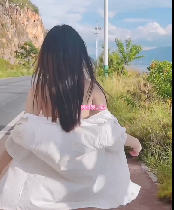 露娜Luna000户外展示新作，新增百度收藏已达491，7v精彩视频