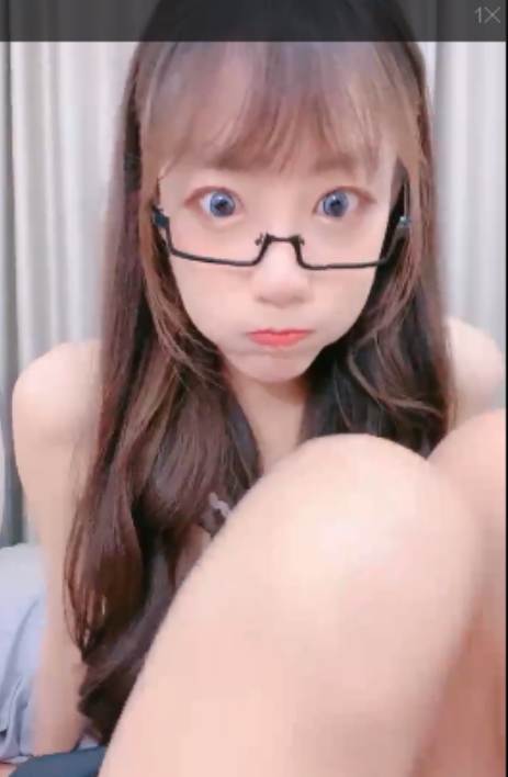 国服少女小怡：50v32.9g视频收藏，百度ED2K双平台保留